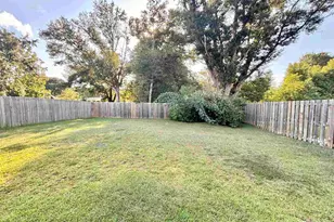 2347 Kirkwood Dr, Cantonment, FL 32533 - Photo 21