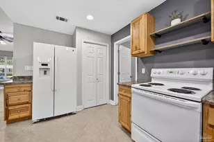 7117 Dale St, Pensacola, FL 32503 - Photo 7