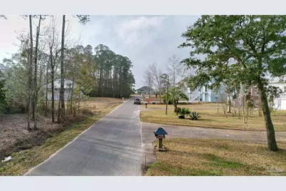 4533 Bayside Dr, Milton, FL 32583 - Photo 17