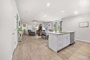 3210 Electra Dr, Milton, FL 32583 - Photo 9