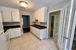 5905 Pamela Dr, Milton, FL 32570 - Photo 5