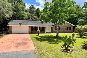 5905 Pamela Dr, Milton, FL 32570 - Photo 1