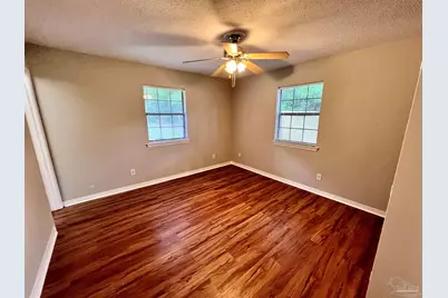 5905 Pamela Dr, Milton, FL 32570 - Photo 19