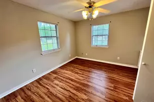 5905 Pamela Dr, Milton, FL 32570 - Photo 17