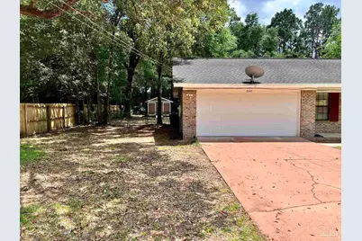 5905 Pamela Dr, Milton, FL 32570 - Photo 3