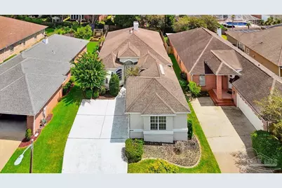 2010 Downing Dr, Pensacola, FL 32505 - Photo 3