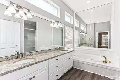 2010 Downing Dr, Pensacola, FL 32505 - Photo 15