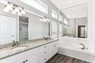 2010 Downing Dr, Pensacola, FL 32505 - Photo 15