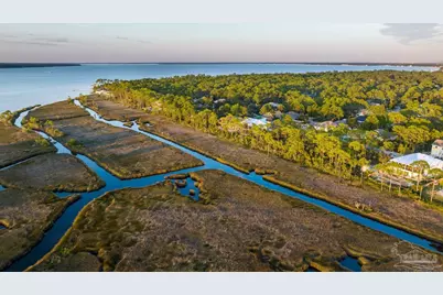 5400 North Shore Rd, Pensacola, FL 32507 - Photo 9