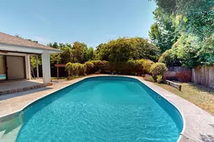 2221 Oxford Dr, Pensacola, FL 32503 - Photo 17