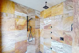 2221 Oxford Dr, Pensacola, FL 32503 - Photo 9