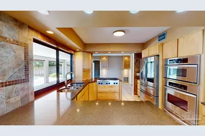 2221 Oxford Dr, Pensacola, FL 32503 - Photo 5