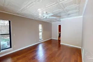 2221 Oxford Dr, Pensacola, FL 32503 - Photo 7