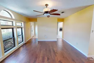 2221 Oxford Dr, Pensacola, FL 32503 - Photo 3