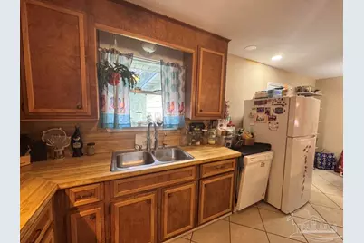 1347 Woodfield Dr, Cantonment, FL 32533 - Photo 11