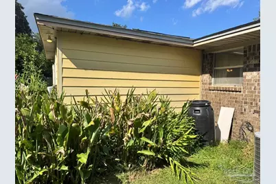 1347 Woodfield Dr, Cantonment, FL 32533 - Photo 37