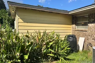 1347 Woodfield Dr, Cantonment, FL 32533 - Photo 37