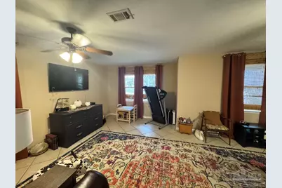 1347 Woodfield Dr, Cantonment, FL 32533 - Photo 5