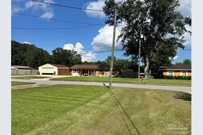 1347 Woodfield Dr, Cantonment, FL 32533 - Photo 53