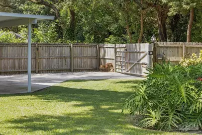 2208 McLeod St, Pensacola, FL 32502 - Photo 49