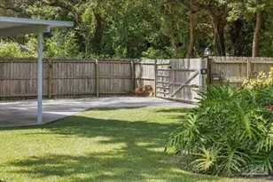 2208 McLeod St, Pensacola, FL 32502 - Photo 49