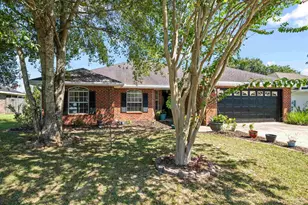 2322 Tall Oak Dr, Cantonment, FL 32533 - Photo 5