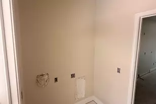 6094 Ashton Woods Cir, Milton, FL 32570 - Photo 11