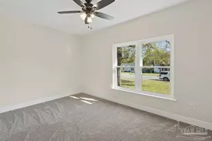 6094 Ashton Woods Cir, Milton, FL 32570 - Photo 21