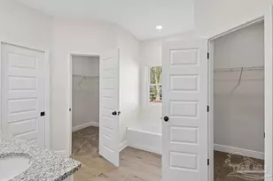 6094 Ashton Woods Cir, Milton, FL 32570 - Photo 19