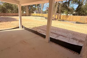 6094 Ashton Woods Cir, Milton, FL 32570 - Photo 5