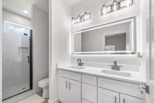 1940 Barrancas Ave, Pensacola, FL 32502 - Photo 35