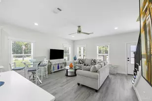 1940 Barrancas Ave, Pensacola, FL 32502 - Photo 31