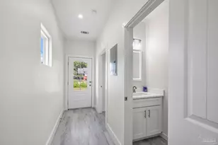 1940 Barrancas Ave, Pensacola, FL 32502 - Photo 37