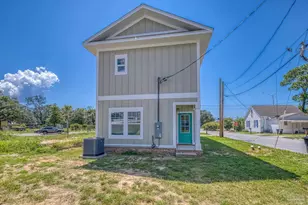 1940 Barrancas Ave, Pensacola, FL 32502 - Photo 17