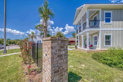 1940 Barrancas Ave, Pensacola, FL 32502 - Photo 7