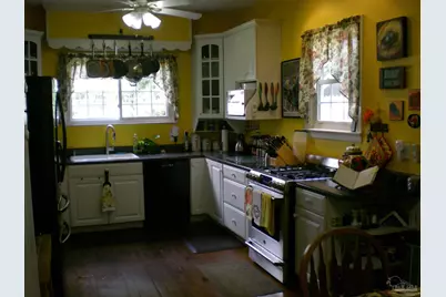 1750 N Reus St, Pensacola, FL 32501 - Photo 13