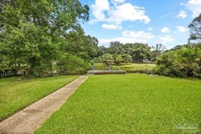 3290 Bayou Dr, Pensacola, FL 32505 - Photo 29