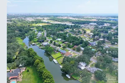 3290 Bayou Dr, Pensacola, FL 32505 - Photo 37