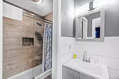 3290 Bayou Dr, Pensacola, FL 32505 - Photo 19