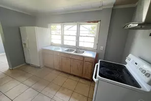 3115 W Gadsden St, Pensacola, FL 32501 - Photo 3