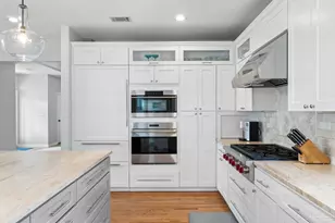 25 Calle Hermosa, Pensacola Beach, FL 32561 - Photo 13