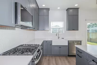 740 Van Kirk Ave, Pensacola, FL 32503 - Photo 9