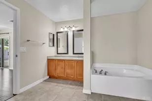 5305 Dalton Cir, Milton, FL 32570 - Photo 19