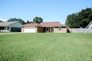 3876 Mariners Dr, Gulf Breeze, FL 32563 - Photo 1