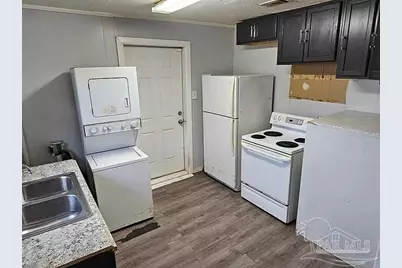 3011 N Tarragona St, Pensacola, FL 32503 - Photo 9