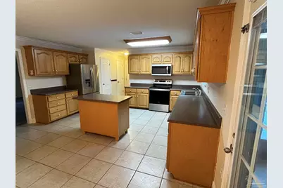 5819 Hermitage Cir, Milton, FL 32570 - Photo 9