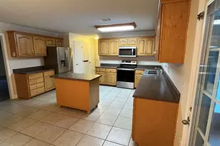 5819 Hermitage Cir, Milton, FL 32570 - Photo 9