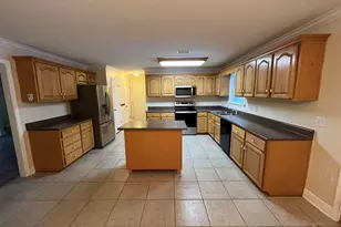 5819 Hermitage Cir, Milton, FL 32570 - Photo 11