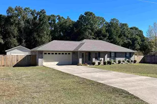 5819 Hermitage Cir, Milton, FL 32570 - Photo 3