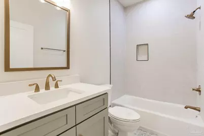 16 S M St, Pensacola, FL 32502 - Photo 11